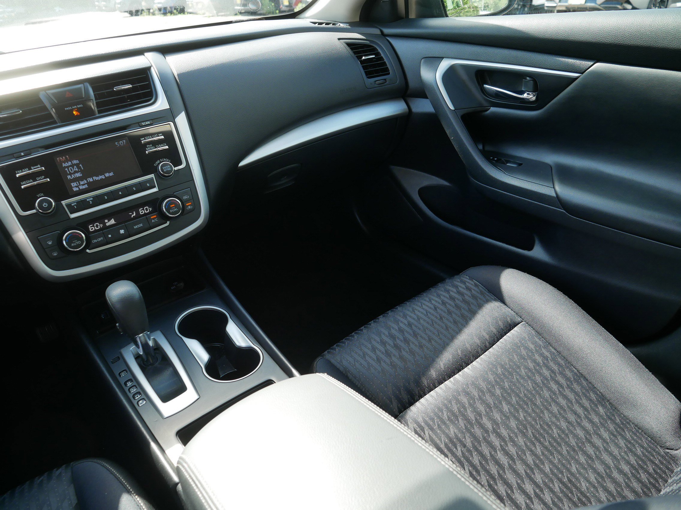 Certified 2017 Nissan Altima 2.5 SV FWD image 11