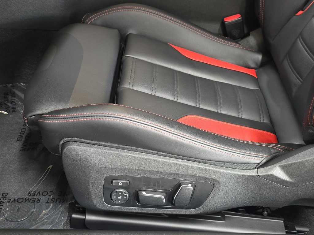 Certified 2025 BMW M2 w/ Lighting Package RWD image 28