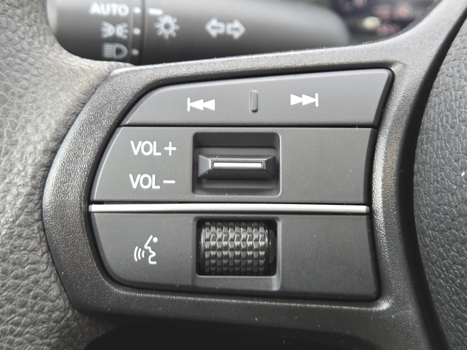 Used 2023 Honda Accord EX image 31