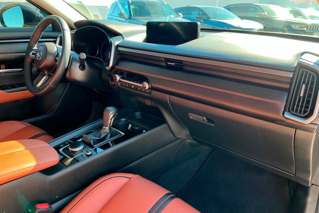 Used 2025 MAZDA CX-50 AWD 2.5 Turbo w/ Premium Pkg image 24