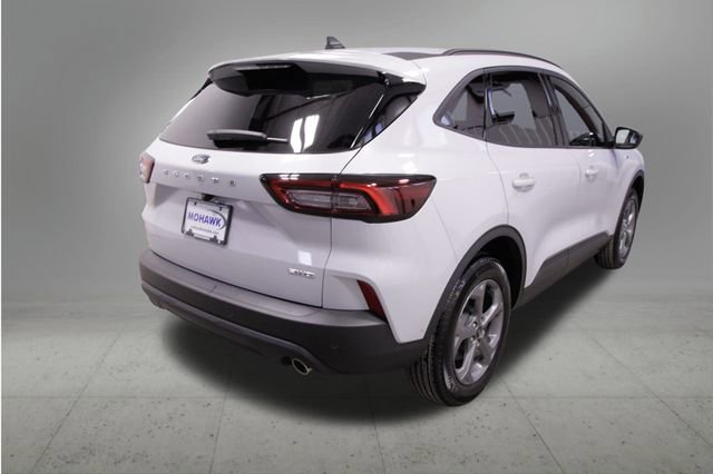 Used 2025 Ford Escape ST-Line w/ Tech Pack #1 image 5