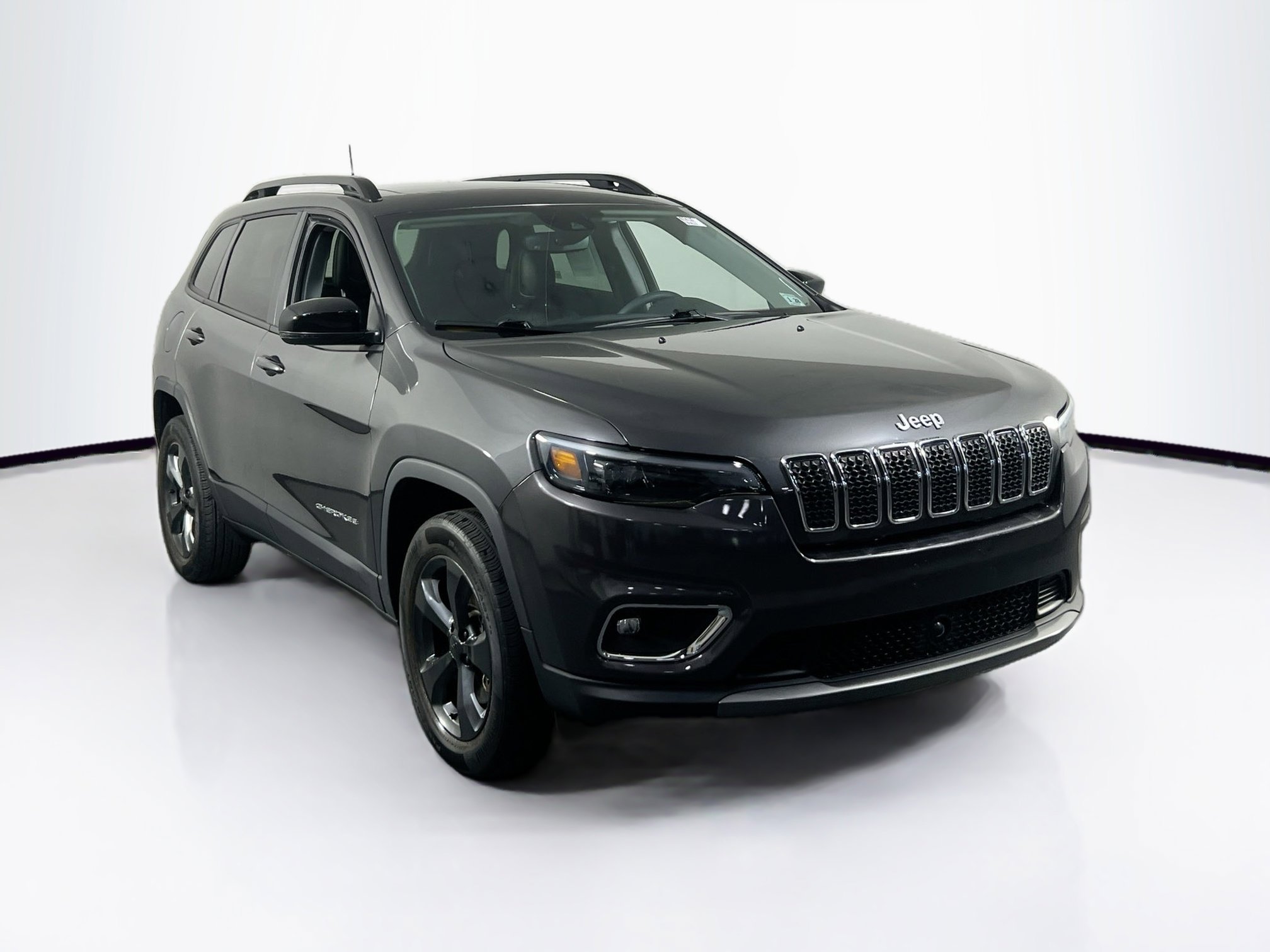 Used 2022 Jeep Cherokee Limited image 3