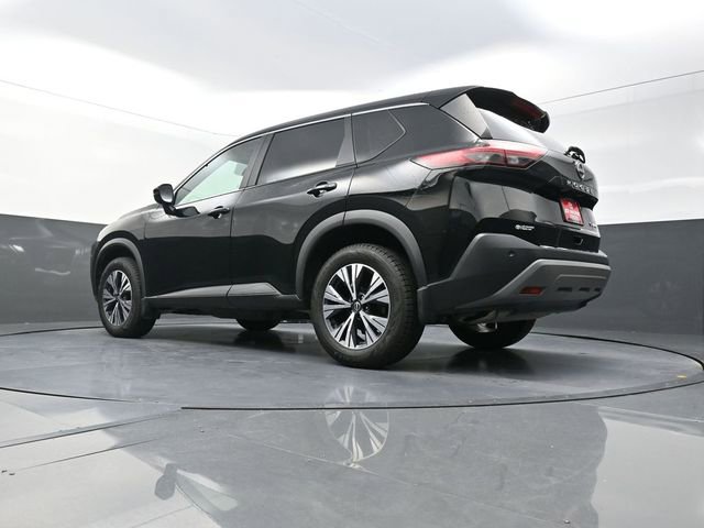 Used 2023 Nissan Rogue SV image 31