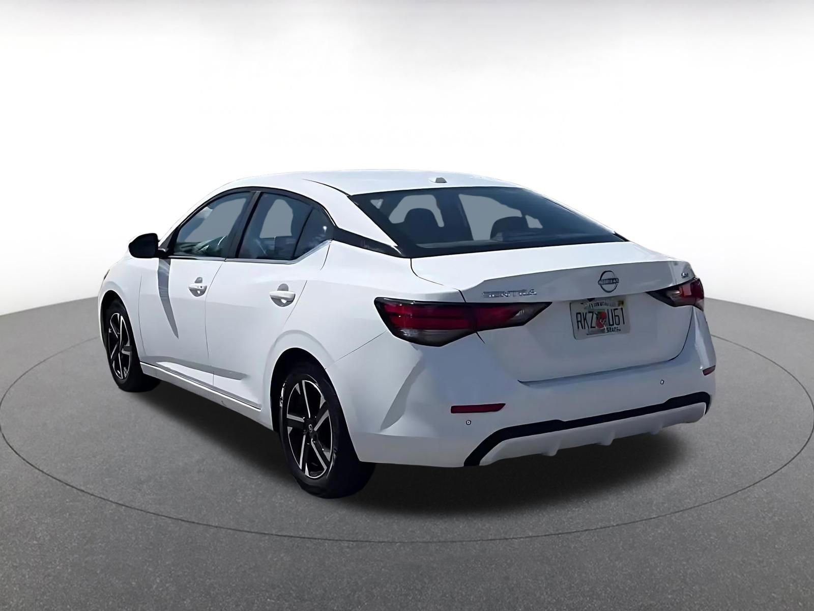 Used 2024 Nissan Sentra SV image 10