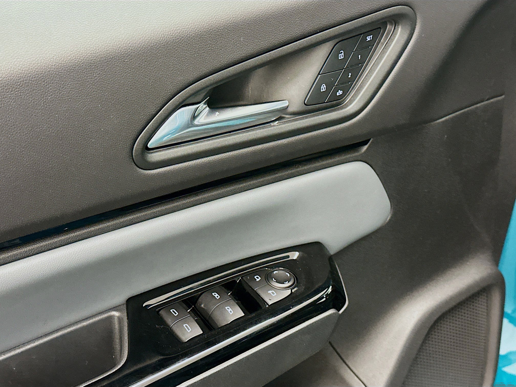 Used 2025 Honda Prologue Touring image 15