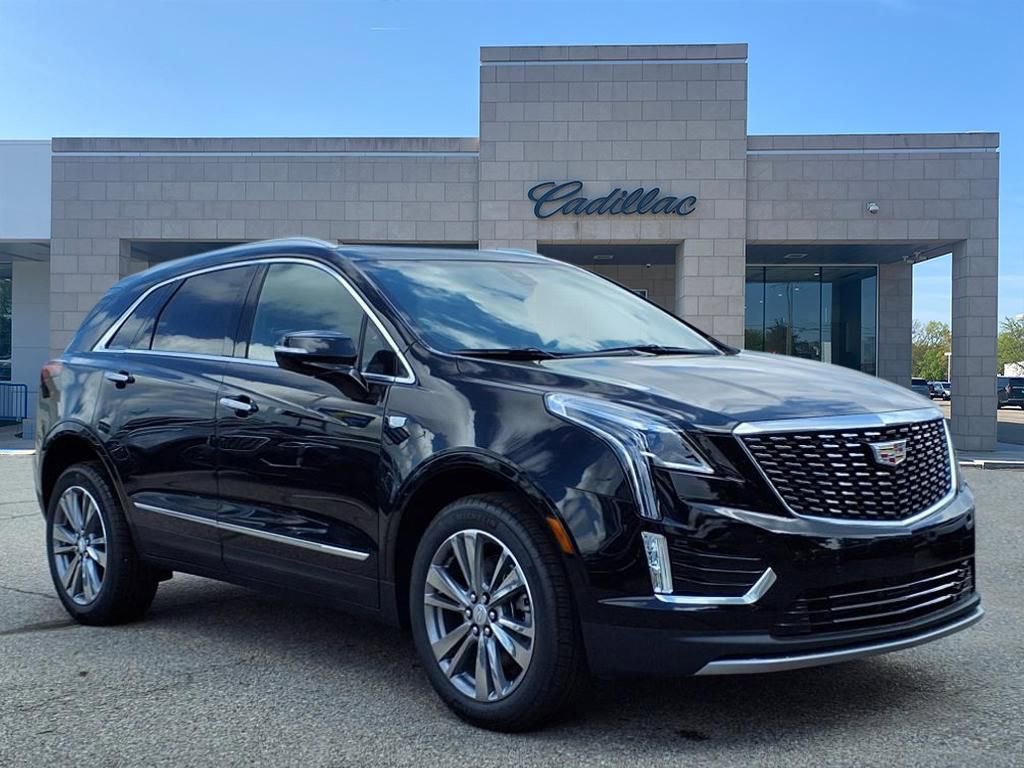 New 2025 Cadillac XT5 Premium Luxury w/ LPO, Floor Liner Package image 3