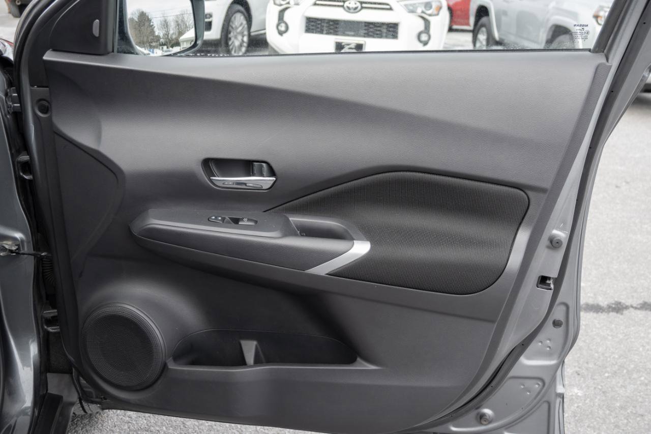 Used 2024 Nissan Kicks SV FWD image 23