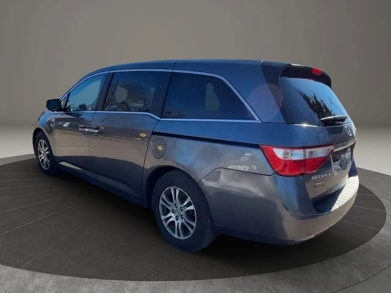 Used 2011 Honda Odyssey EX-L image 3