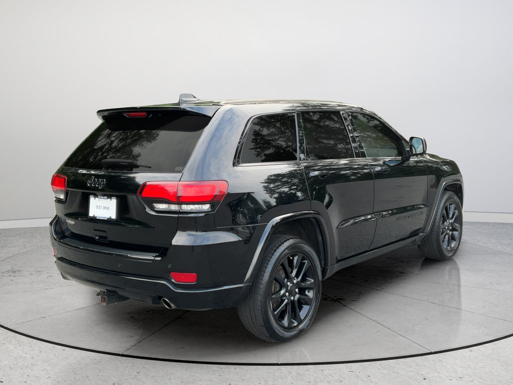 Used 2018 Jeep Grand Cherokee Altitude AWD/4WD image 15