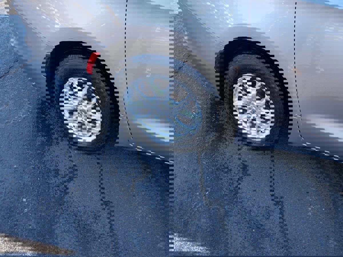 Used 2017 Chrysler Pacifica LX image 34