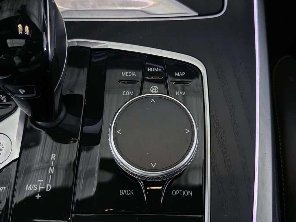 Used 2022 BMW X7 xDrive40i w/ M Sport Package image 49