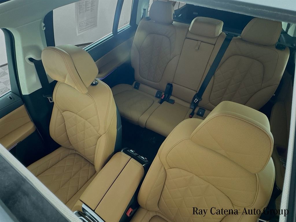 Used 2026 BMW X7 xDrive40i image 23