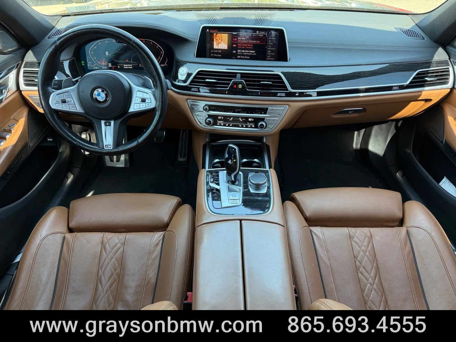 Used 2022 BMW 750i xDrive w/ M Sport Package AWD/4WD image 19