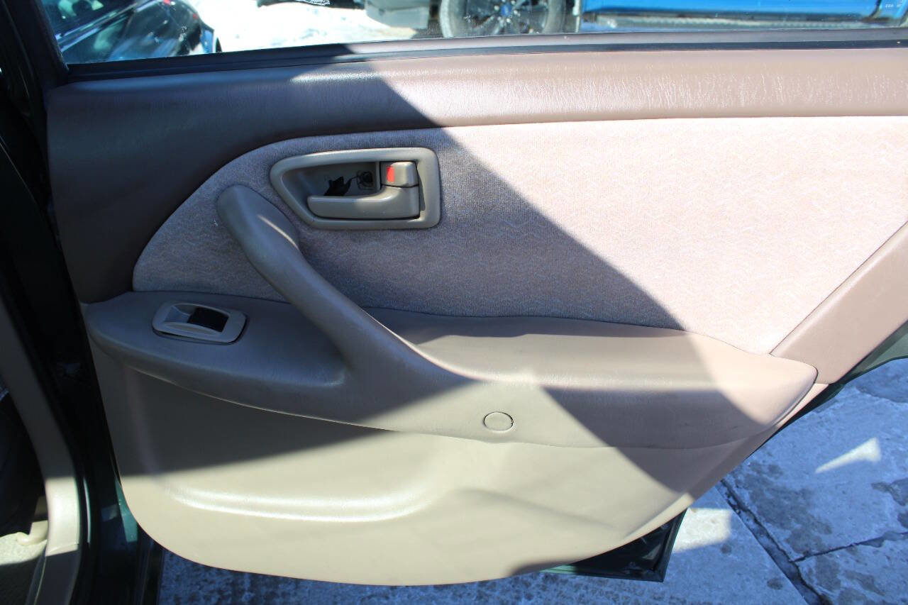 Used 1999 Toyota Camry LE image 5