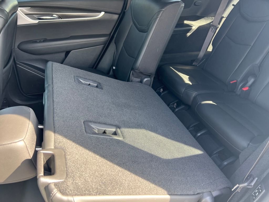 Used 2024 Cadillac XT6 Sport w/ LPO, Onyx Lite Package image 15
