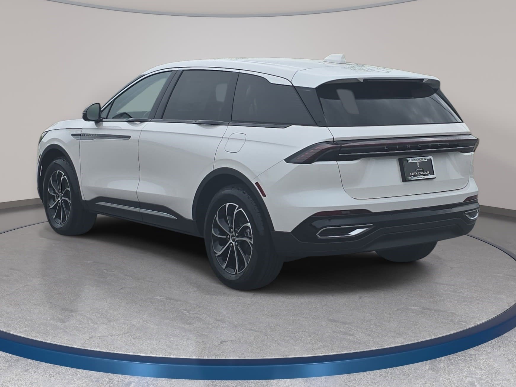 New 2026 Lincoln Nautilus Premier AWD/4WD image 7