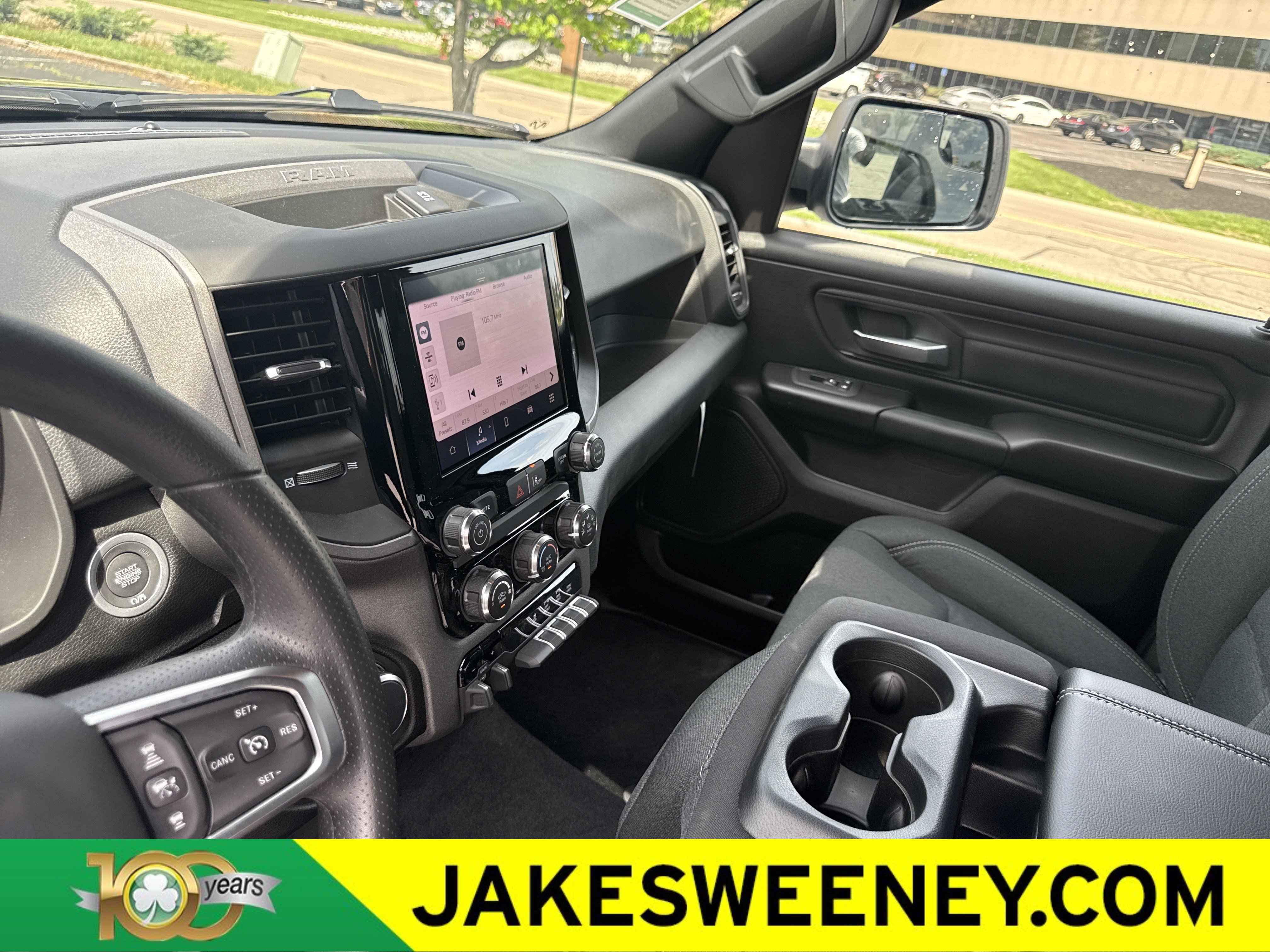 New 2026 RAM 1500 Express AWD/4WD image 27