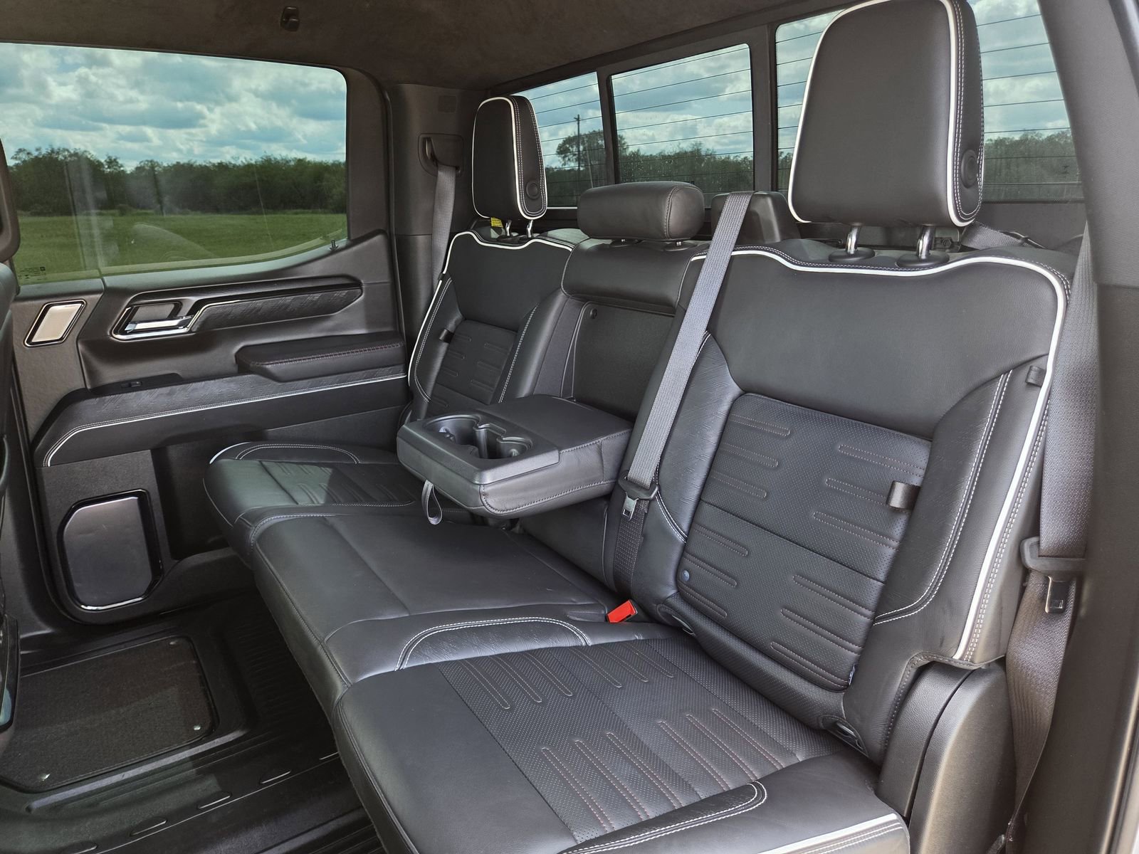Used 2024 GMC Sierra 1500 AT4X AWD/4WD image 28