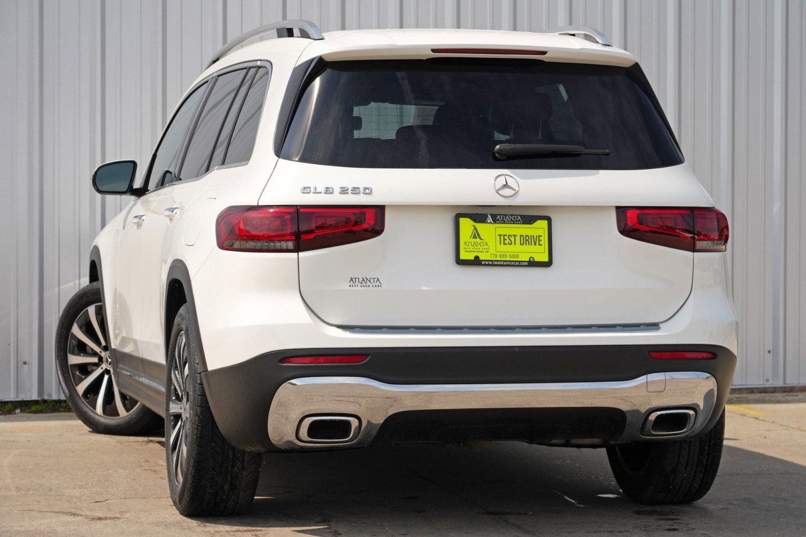 Used 2022 Mercedes-Benz GLB 250 w/ Premium Package Lite image 5