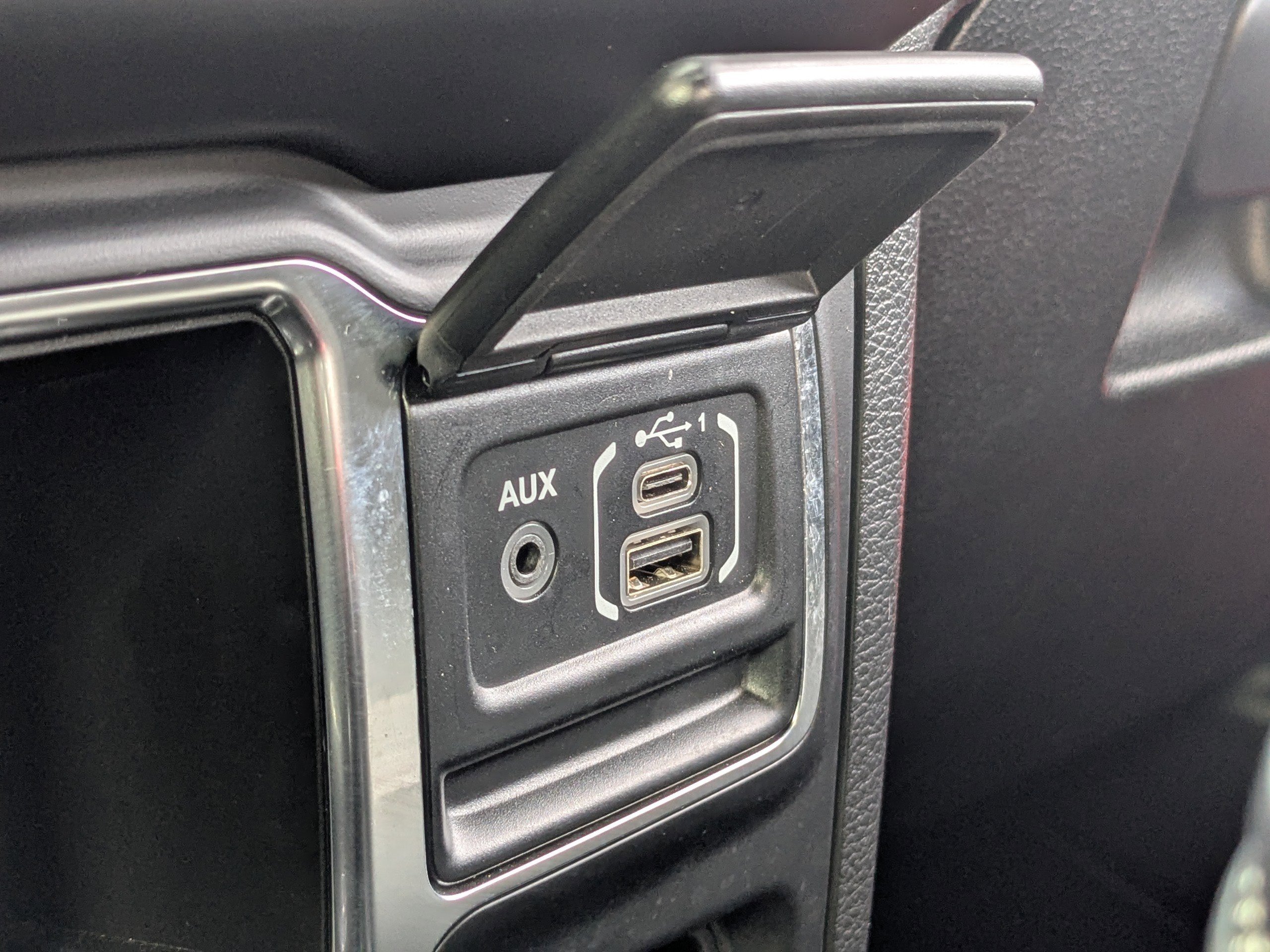 Used 2021 Jeep Wrangler Sport image 26