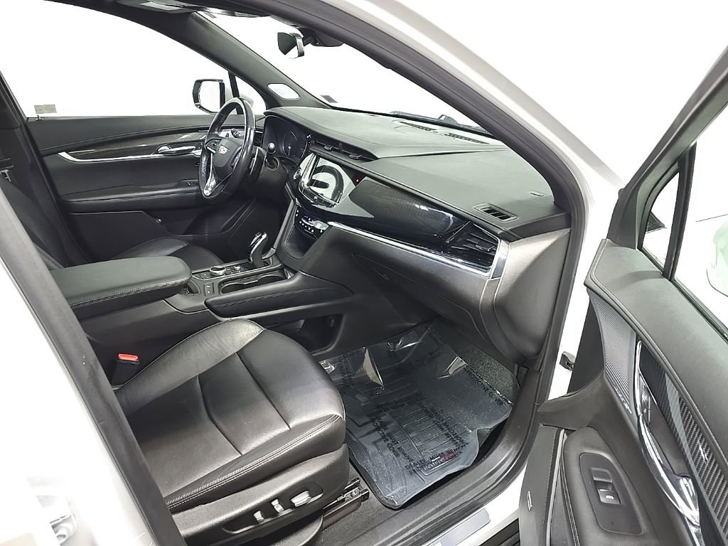 Used 2021 Cadillac XT6 Sport image 16