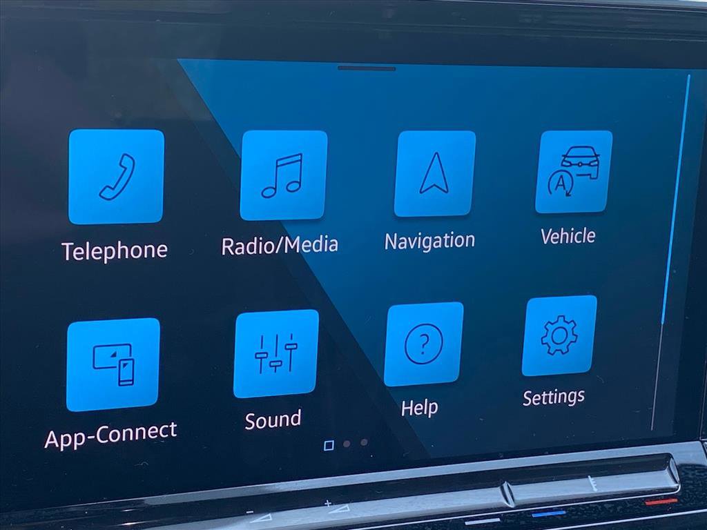 Certified 2024 Volkswagen Atlas Cross Sport SE AWD/4WD image 14