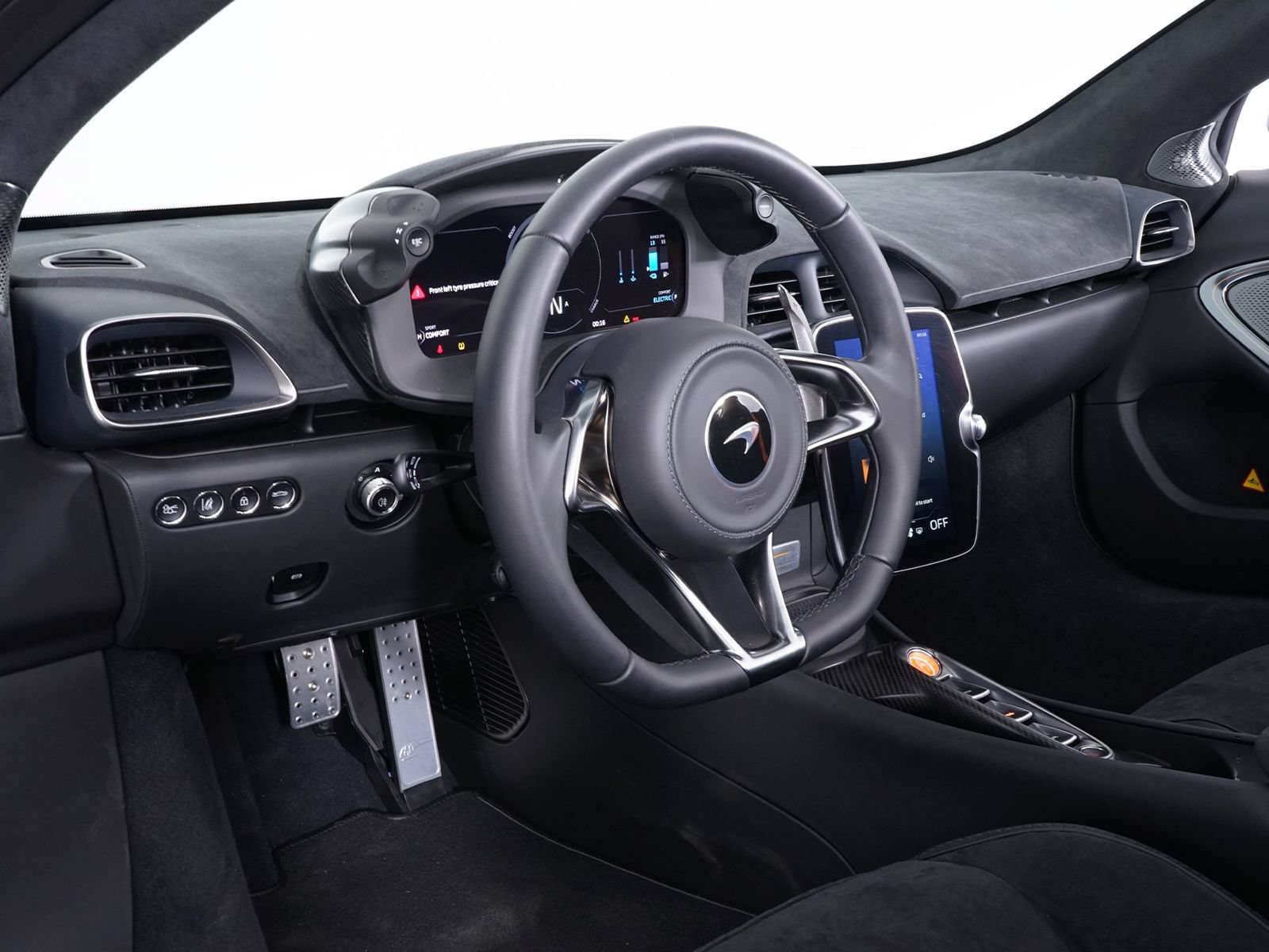 New 2025 McLaren Artura Spider RWD image 4