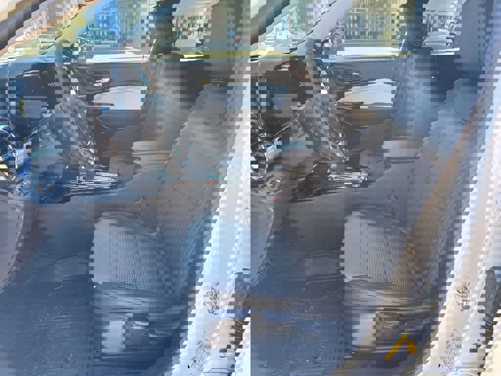 New 2026 Chevrolet Trax LT w/ Driver Confidence Package image 9