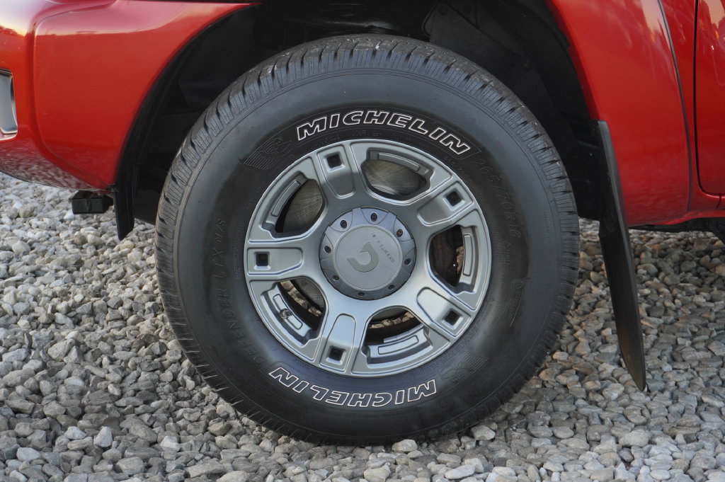 Used 2013 Toyota Tacoma 4x4 Access Cab V6 w/ SR5 Pkg image 10