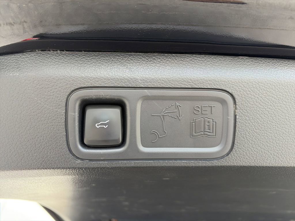 Used 2024 Ford Expedition Max Limited AWD/4WD image 24