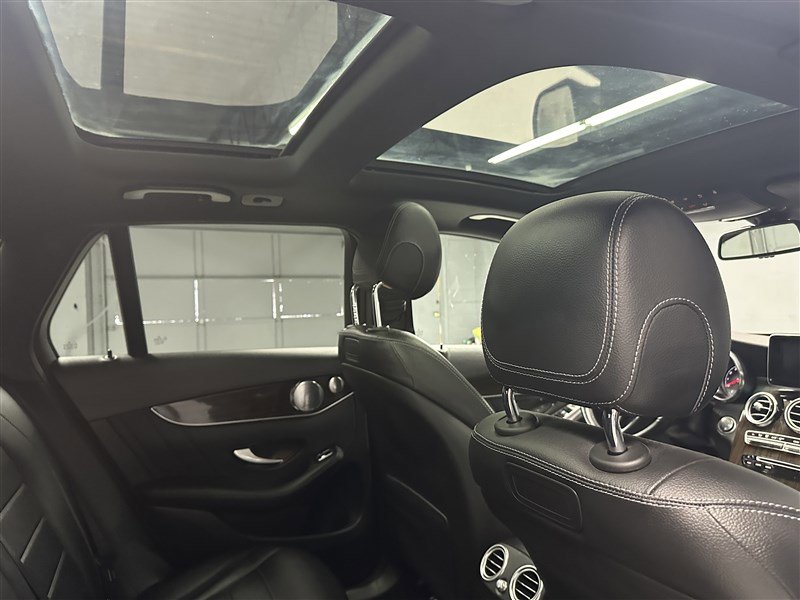 Used 2019 Mercedes-Benz GLC 300 4MATIC w/ AMG Line image 13