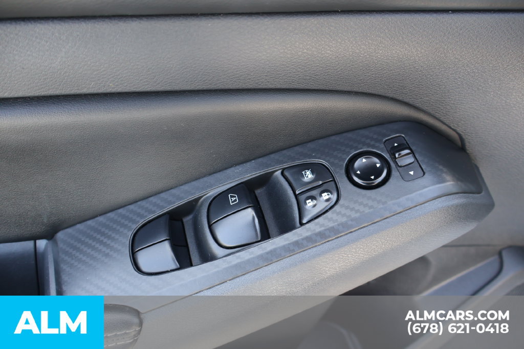 Used 2024 Nissan Altima 2.5 SV FWD image 15