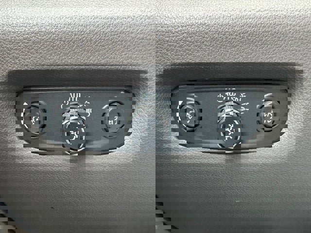 Used 2019 Chevrolet Traverse Premier image 40