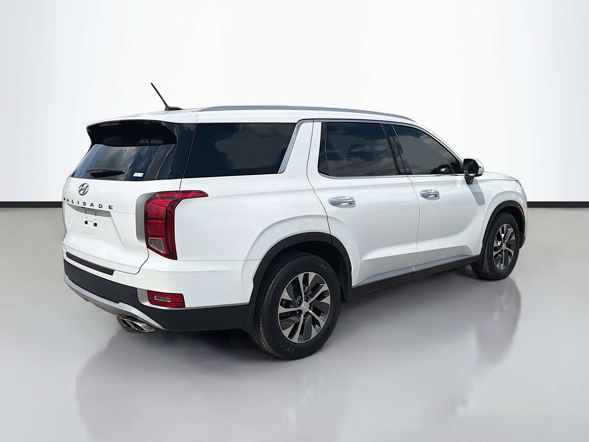 Used 2021 Hyundai Palisade SEL w/ Cargo Package image 3