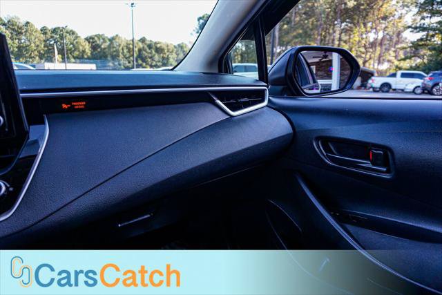 Used 2022 Toyota Corolla LE FWD image 30