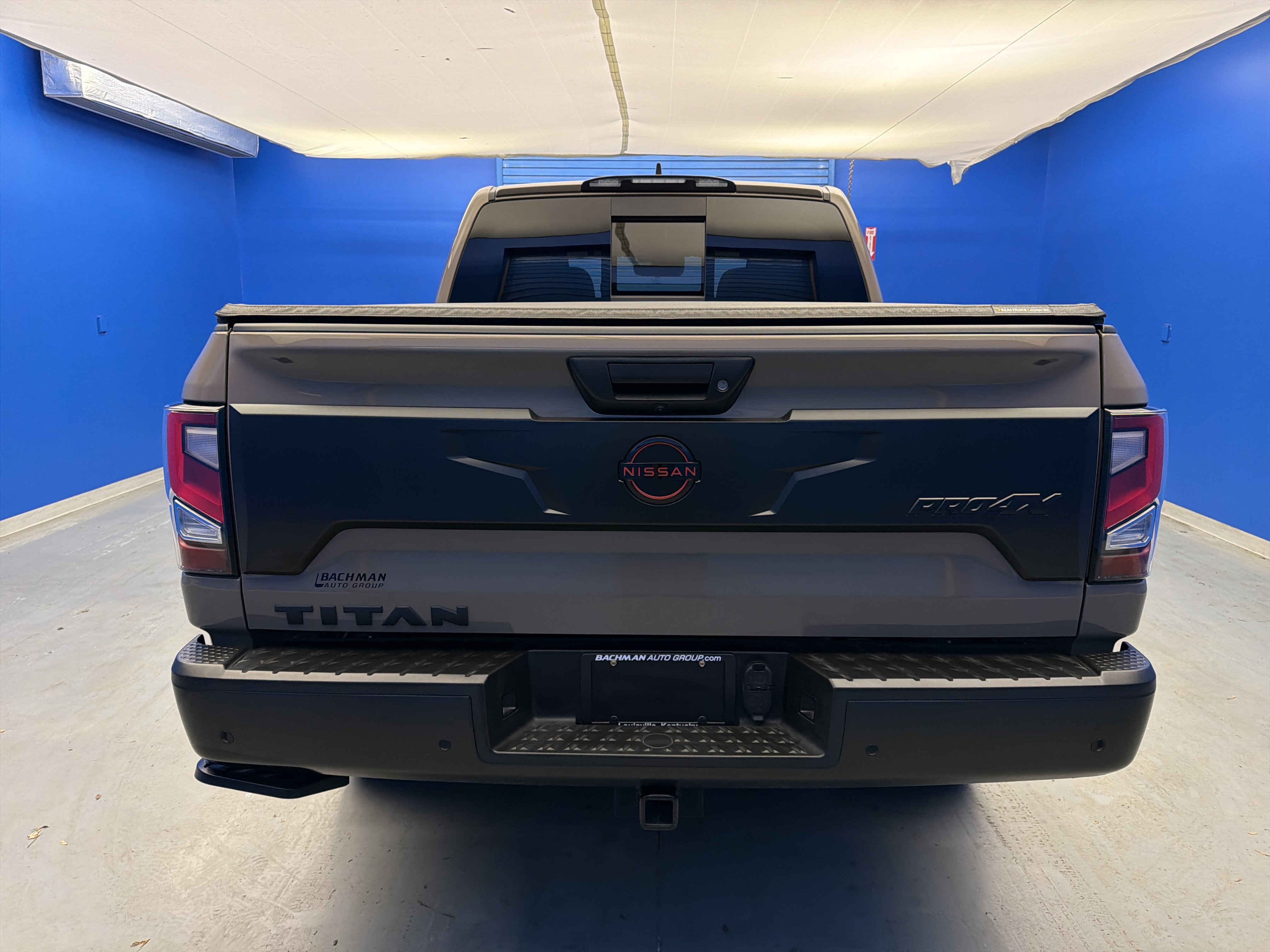 Used 2023 Nissan Titan PRO-4X w/ Pro-4x Convenience Package image 6