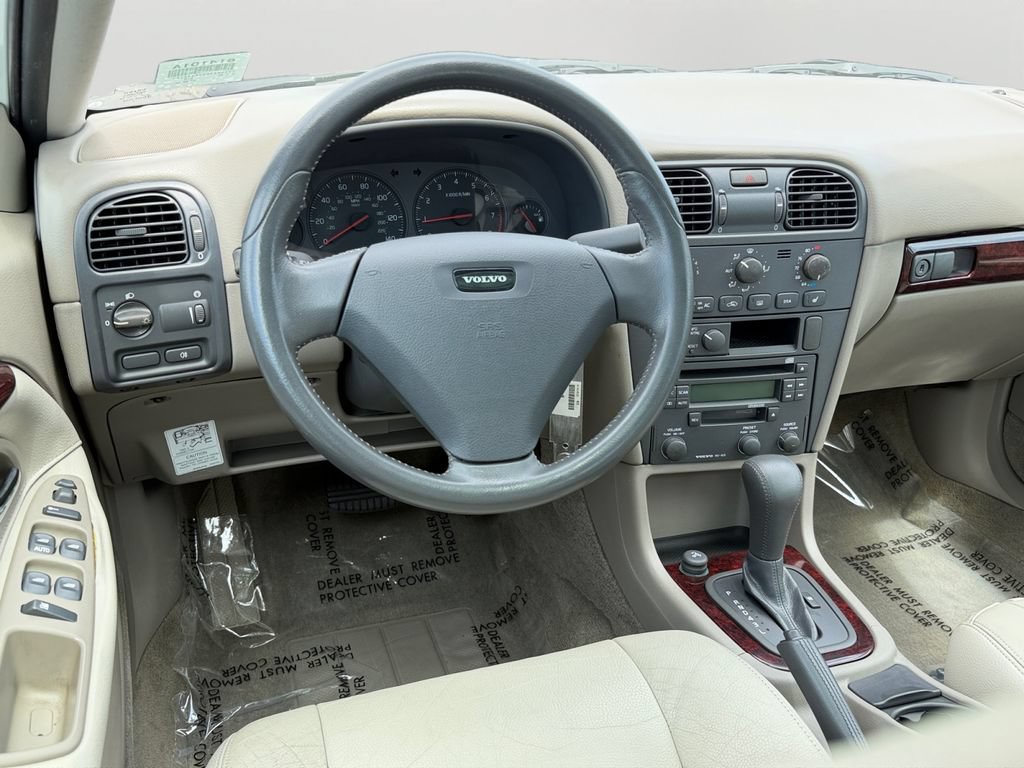 Used 2003 Volvo S40 FWD image 13