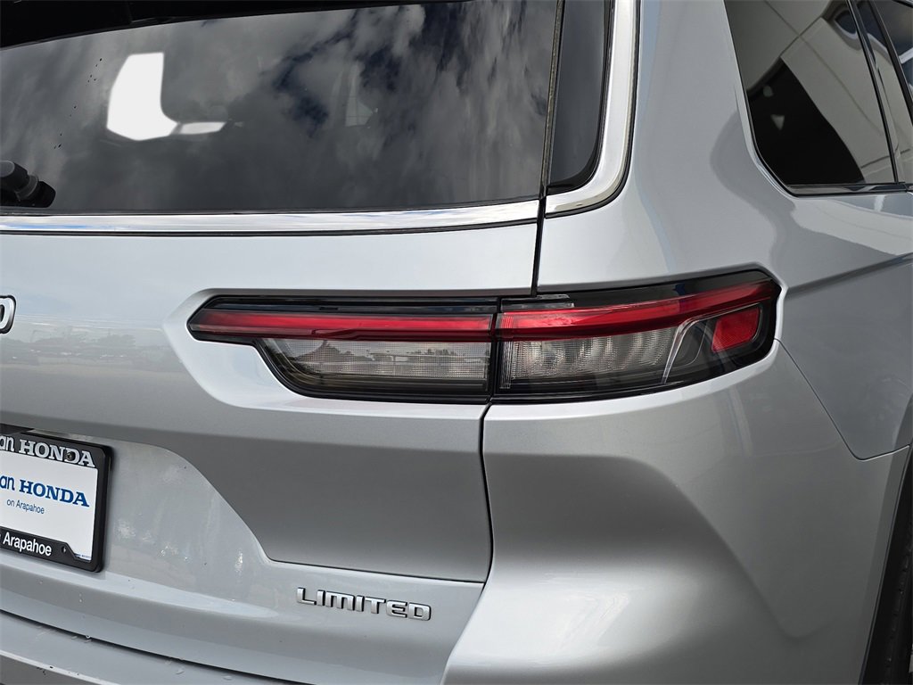 Used 2024 Jeep Grand Cherokee L Limited w/ Luxury Tech Group II image 37