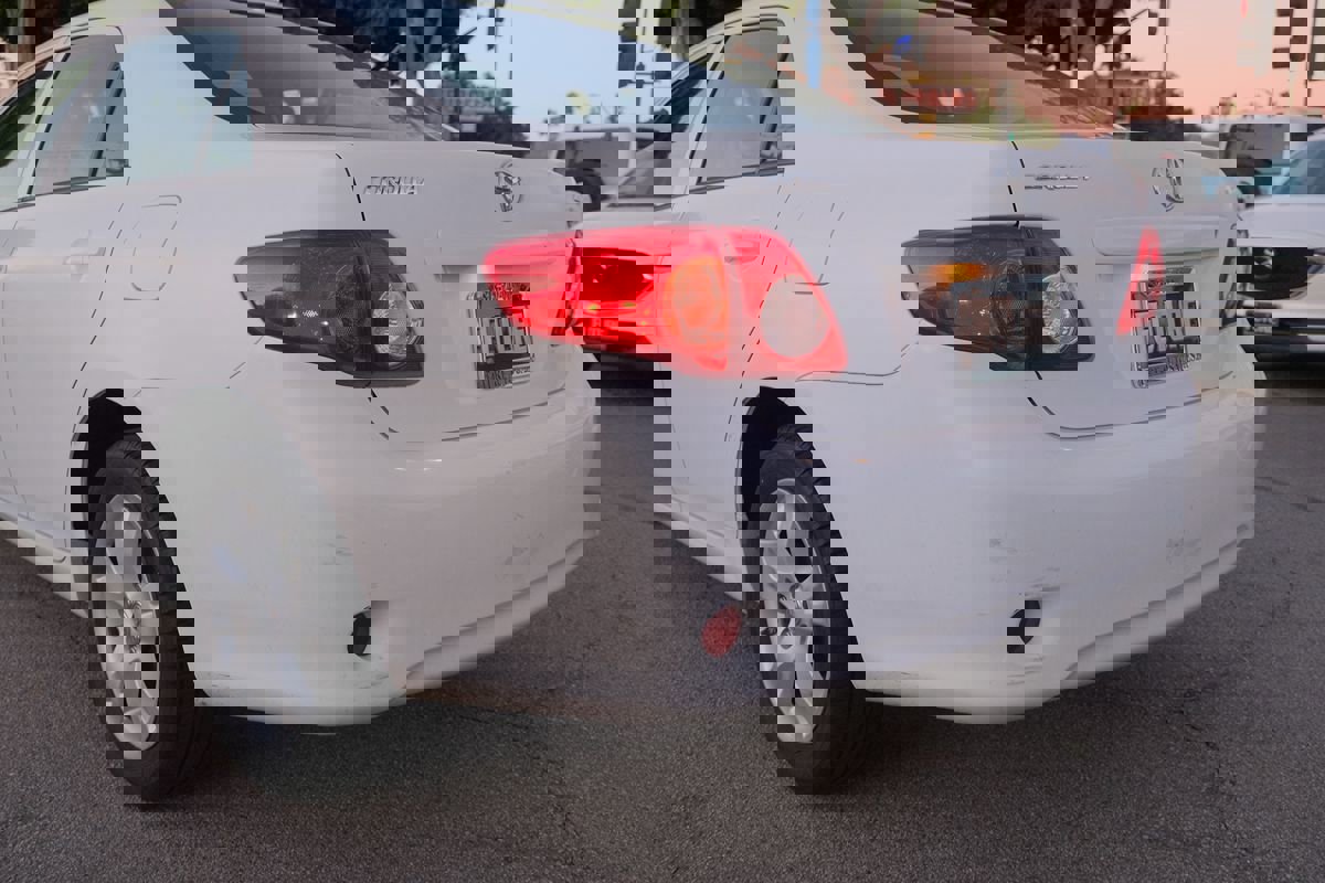 Used 2009 Toyota Corolla LE image 37