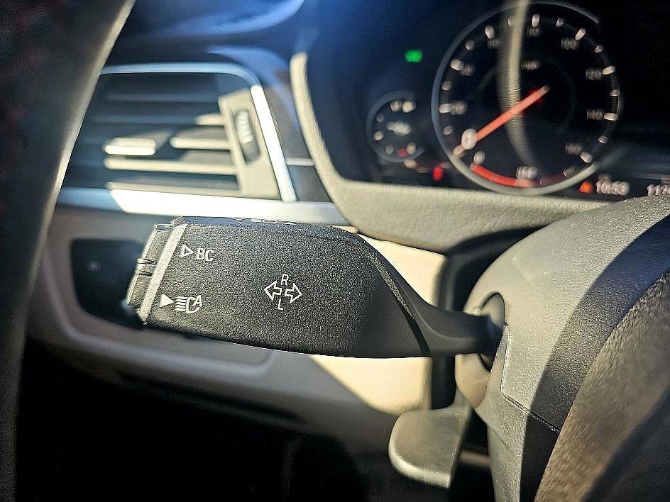 Used 2018 BMW 330i xDrive Sedan image 20