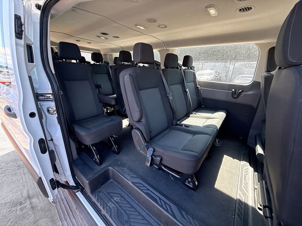 Used 2023 Ford Transit 350 XLT image 27