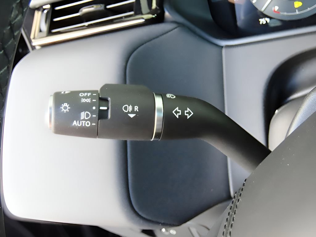 Used 2026 Land Rover Range Rover Velar S AWD/4WD image 34