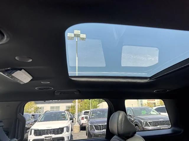 New 2027 Kia Telluride SX X-Pro AWD/4WD image 16