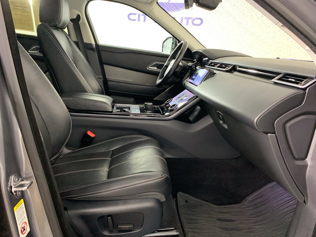 Used 2018 Land Rover Range Rover Velar S image 43