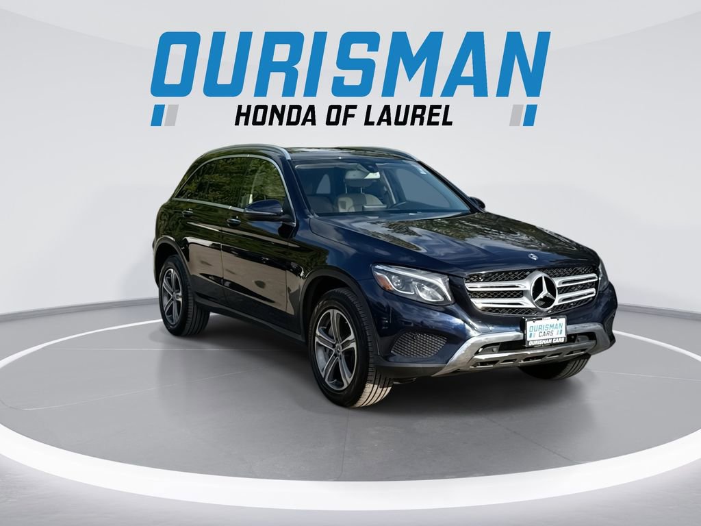 Used 2019 Mercedes-Benz GLC 350e 4MATIC image 2