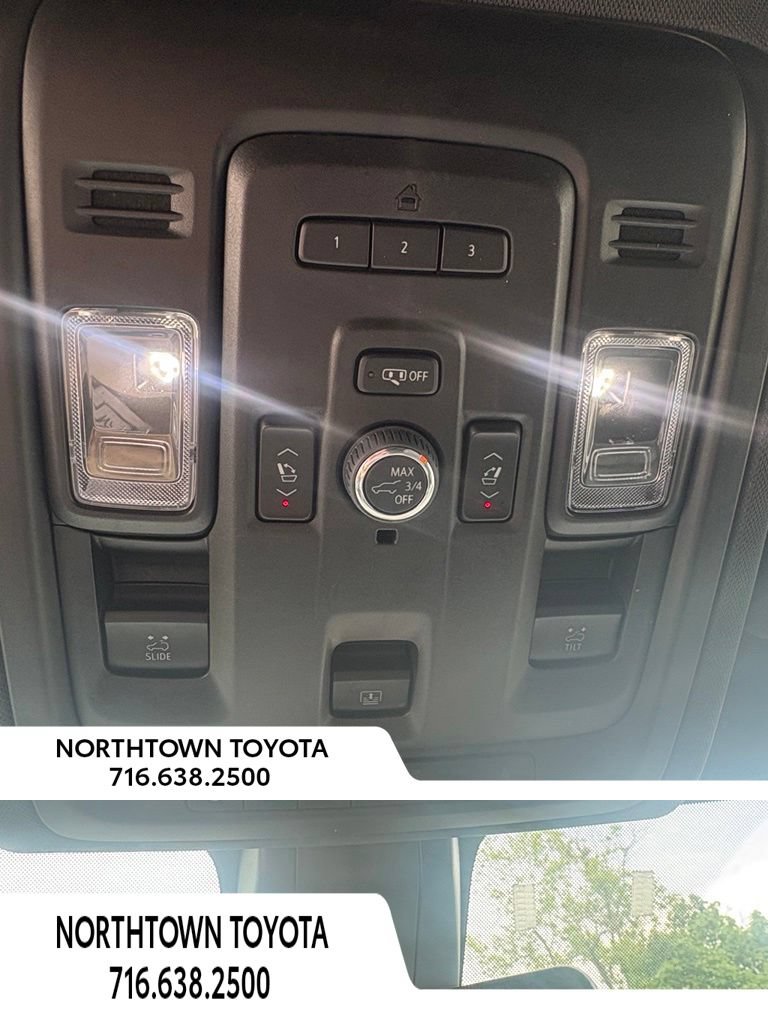 Used 2022 Chevrolet Tahoe LT w/ Luxury Package AWD/4WD image 27