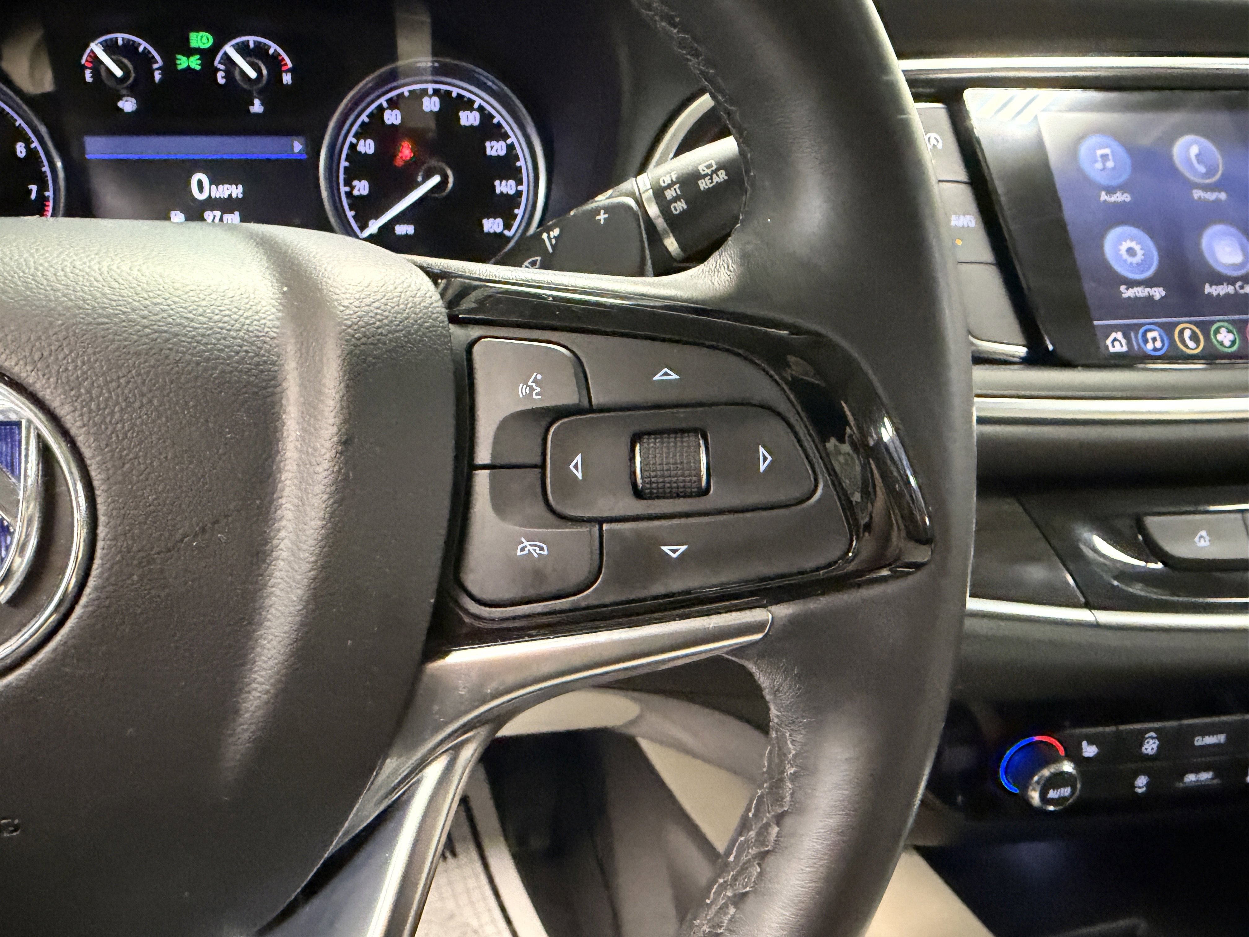 Used 2023 Buick Enclave Essence w/ Experience Buick Package image 17