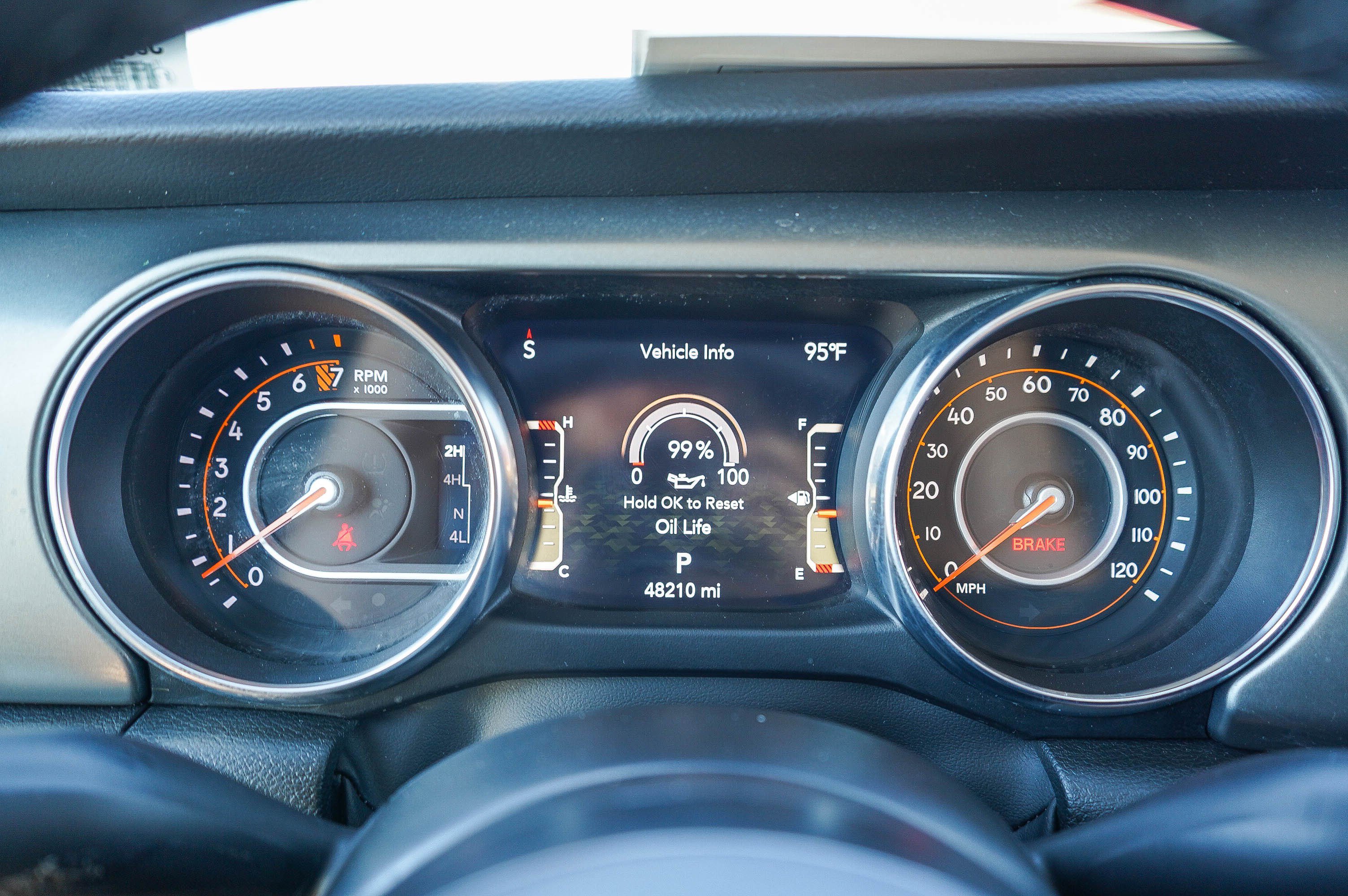 Used 2023 Jeep Gladiator Sport AWD/4WD image 23