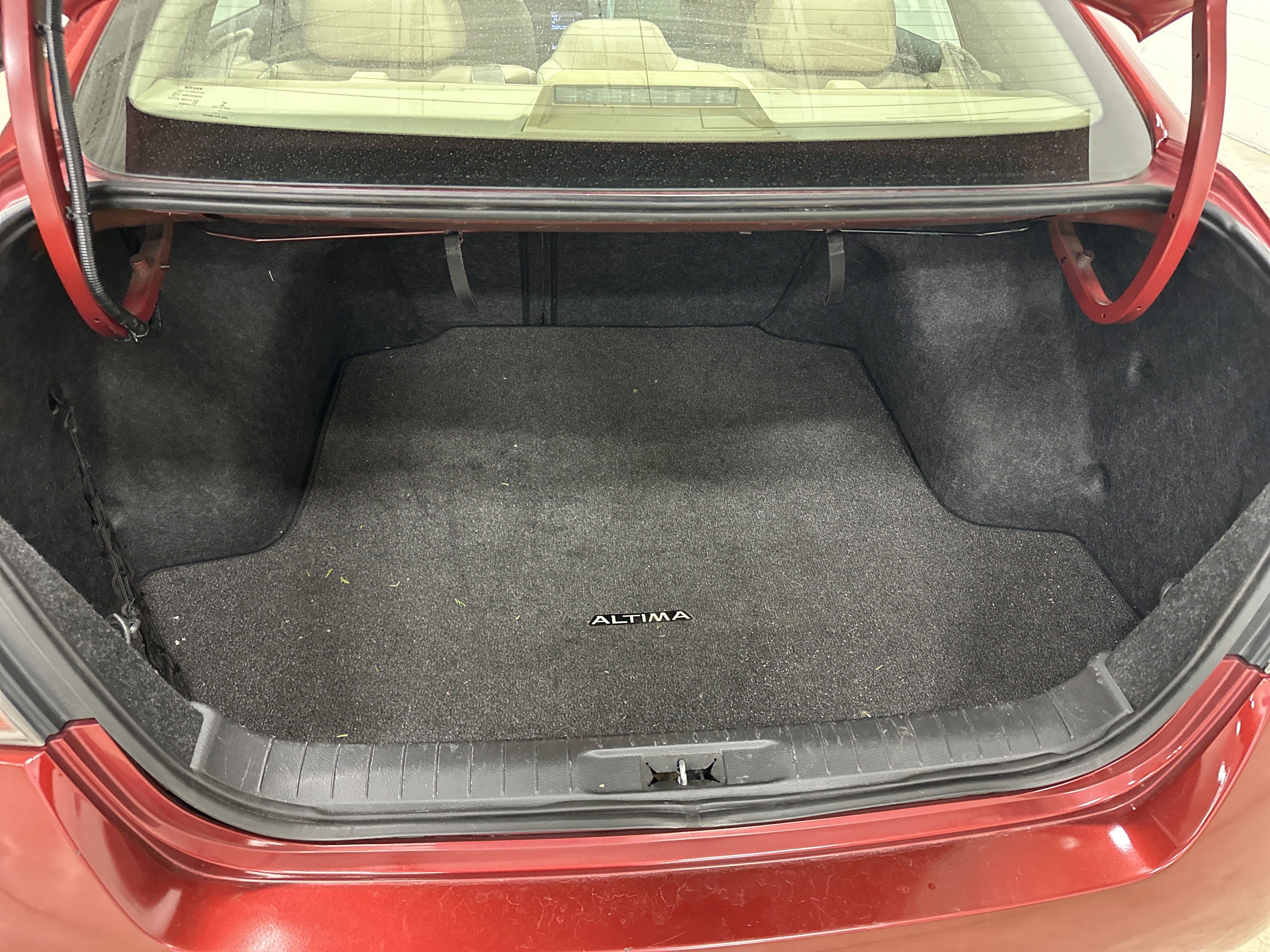 Used 2014 Nissan Altima 2.5 SL FWD image 32