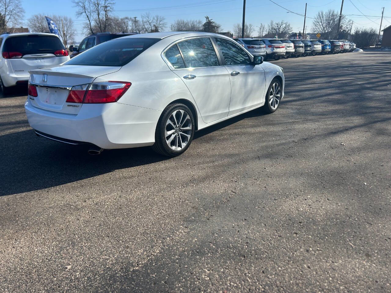 Used 2015 Honda Accord Sport image 19